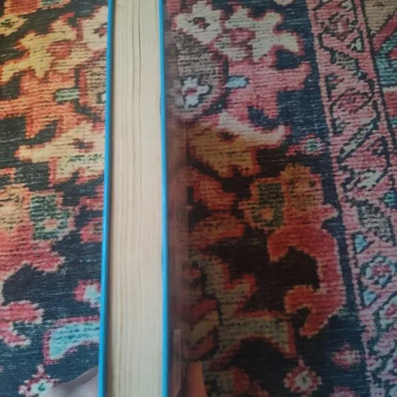 2/$7, 3/$9  hardcover: Wash the feet of the world with Mother Teresa - Picture 4 of 5